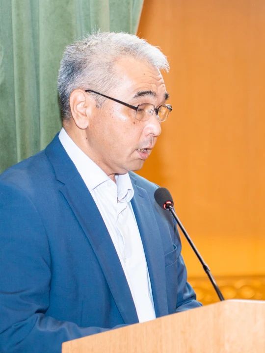 6388774331328610408828085