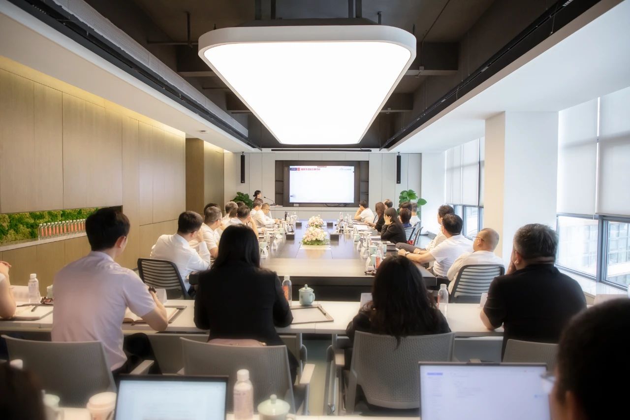 6388931190401911953888518