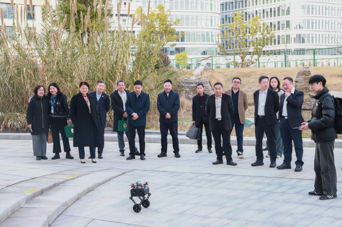 6390314034160270483273842